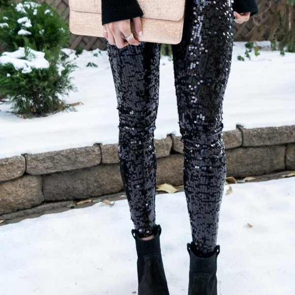 NWT $80 EXPRESS BLACK SEQUIN STRETCHY LEGGINGS PARTY HOLIDAY PANTS SMALL 🌟🌟🌟 - Picture 7 of 7